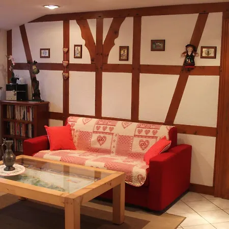 Dom wakacyjny Fachwerkhaus La Maison De By Interhome *